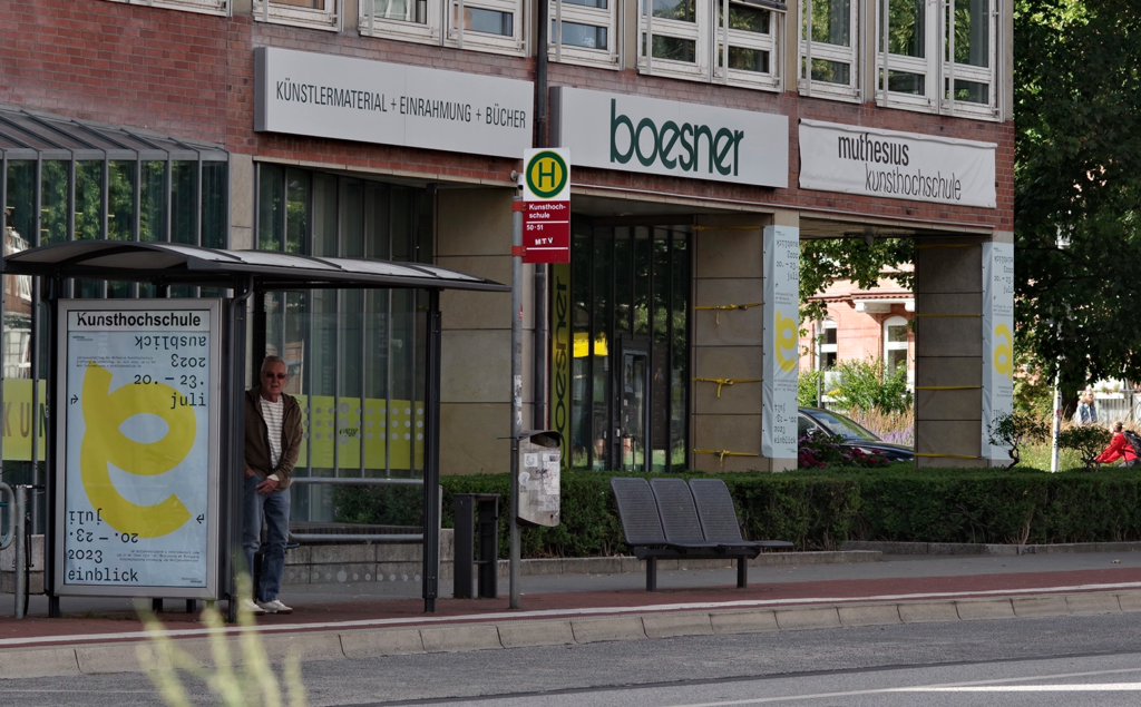 Einblick/Ausblick 2023 - Corporate Design für die Jahresausstellung der Muthesius Kunsthochschule von Alina Moldenhauer