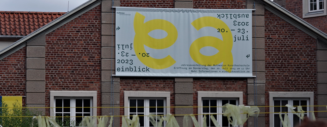 Einblick/Ausblick 2023 - Corporate Design für die Jahresausstellung der Muthesius Kunsthochschule von Alina Moldenhauer